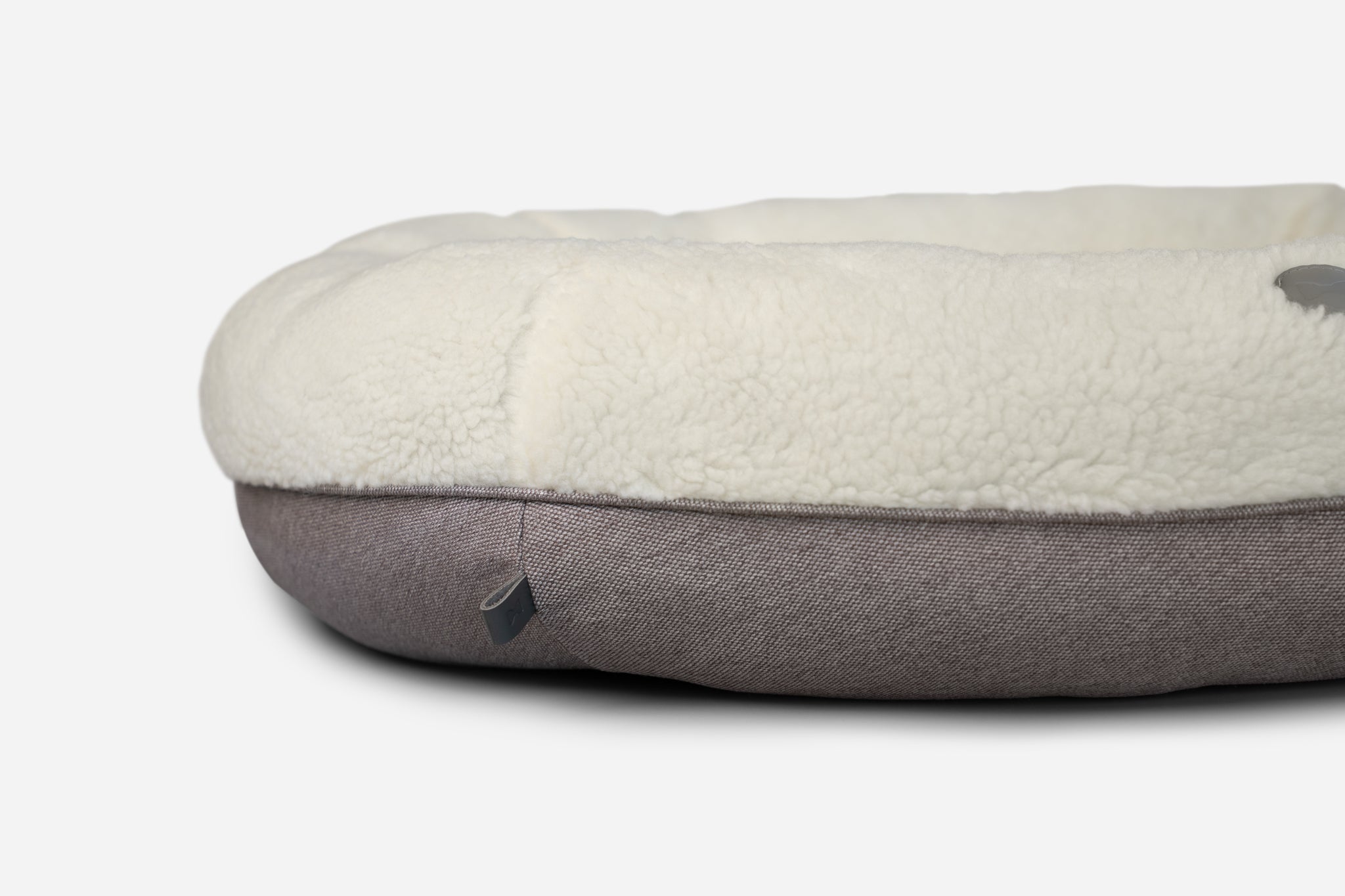 Chester & Lee | Furry Beige Donut Dog Bed