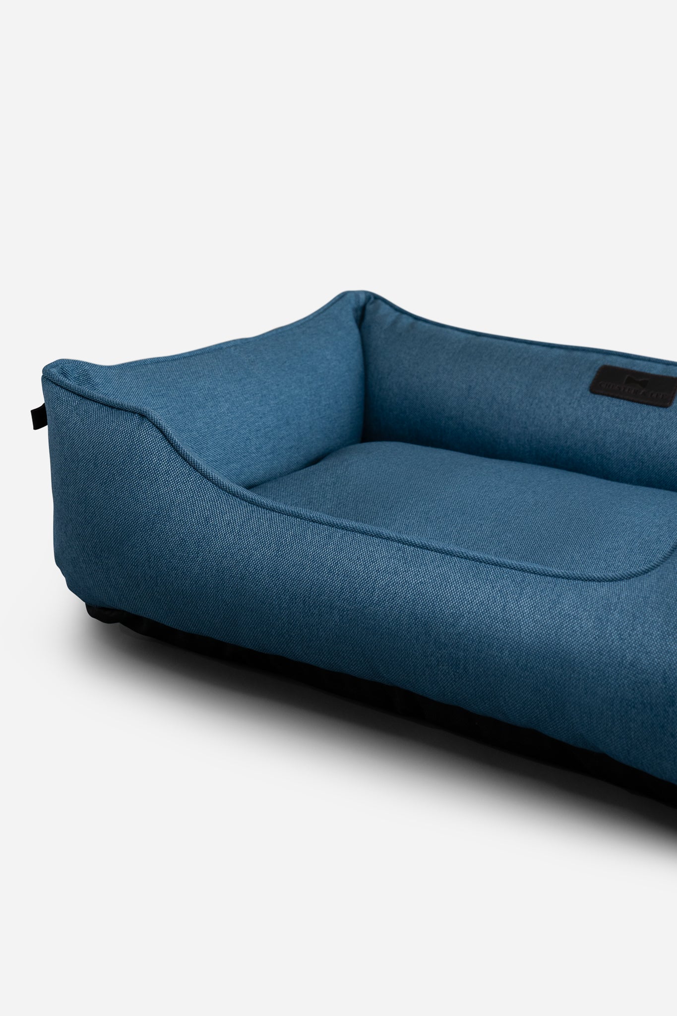 Chester & Lee | Cotton Sleeper Dog Bed Denim