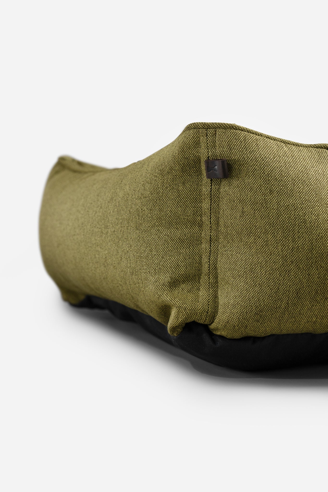 Chester & Lee | Cotton Sleeper Dog Bed Olive